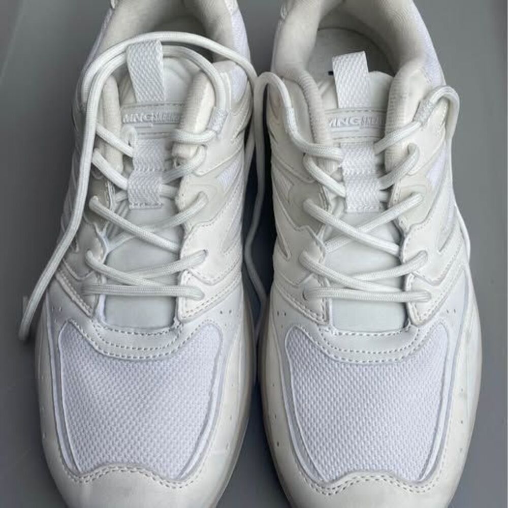 Men’s shoes size Us10